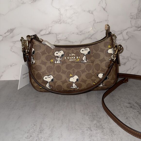 COACH Snoopy Teri Shoulder Bag CBJ88 NWT - Picture 6 of 14